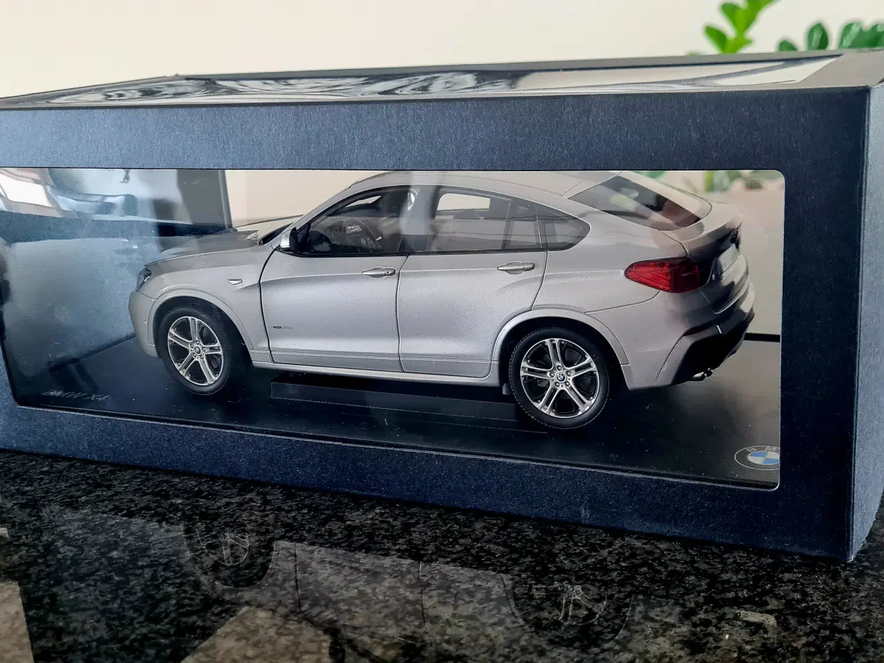 Billede 4 - 1:18 BMW X4 Glacier Grey