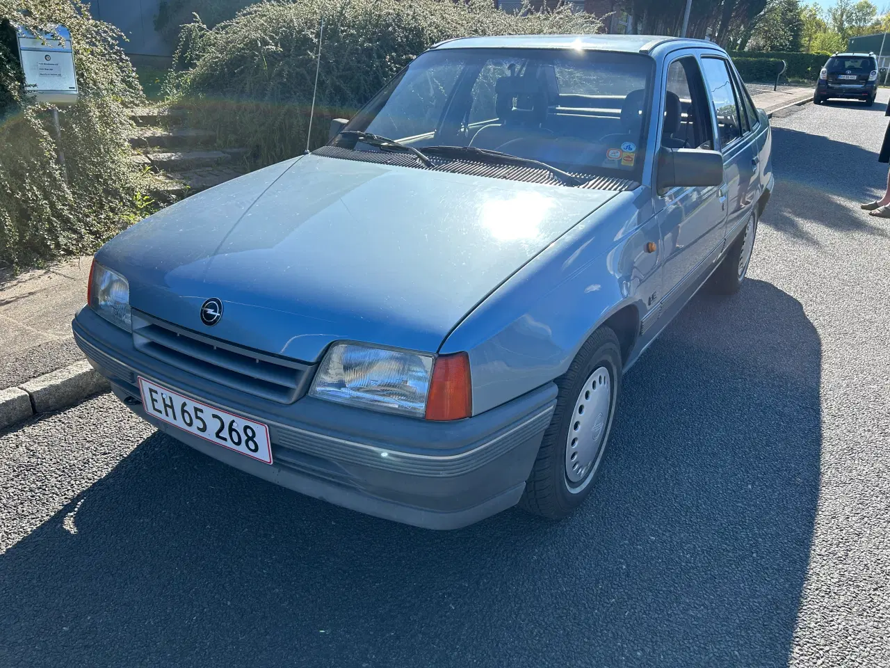 Billede 13 - Opel Kadett 1.6 S E Sedan 4-dørs 1989