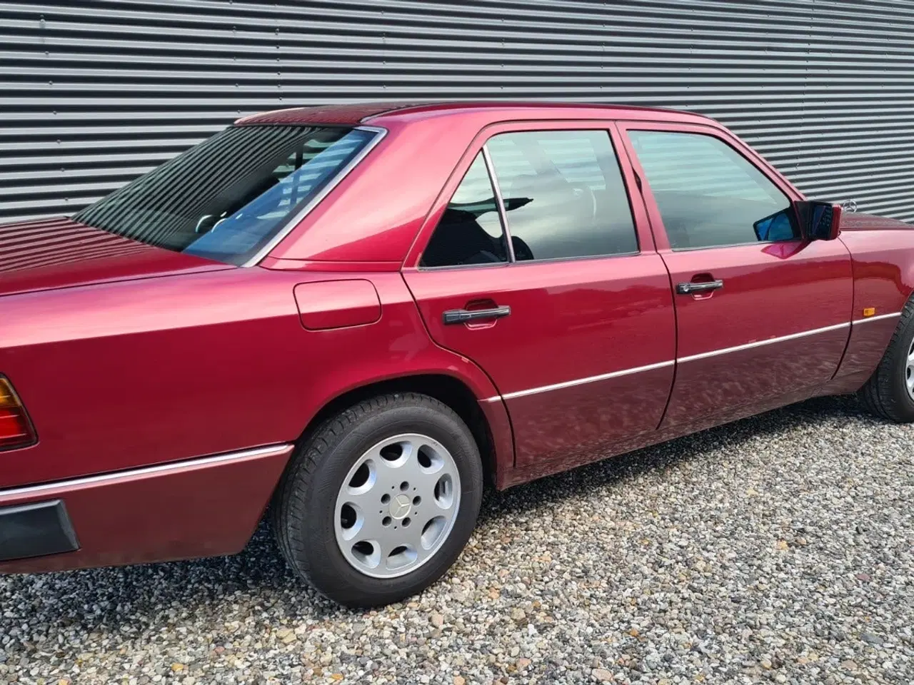 Billede 20 - Mercedes 220 E 2,2 aut.