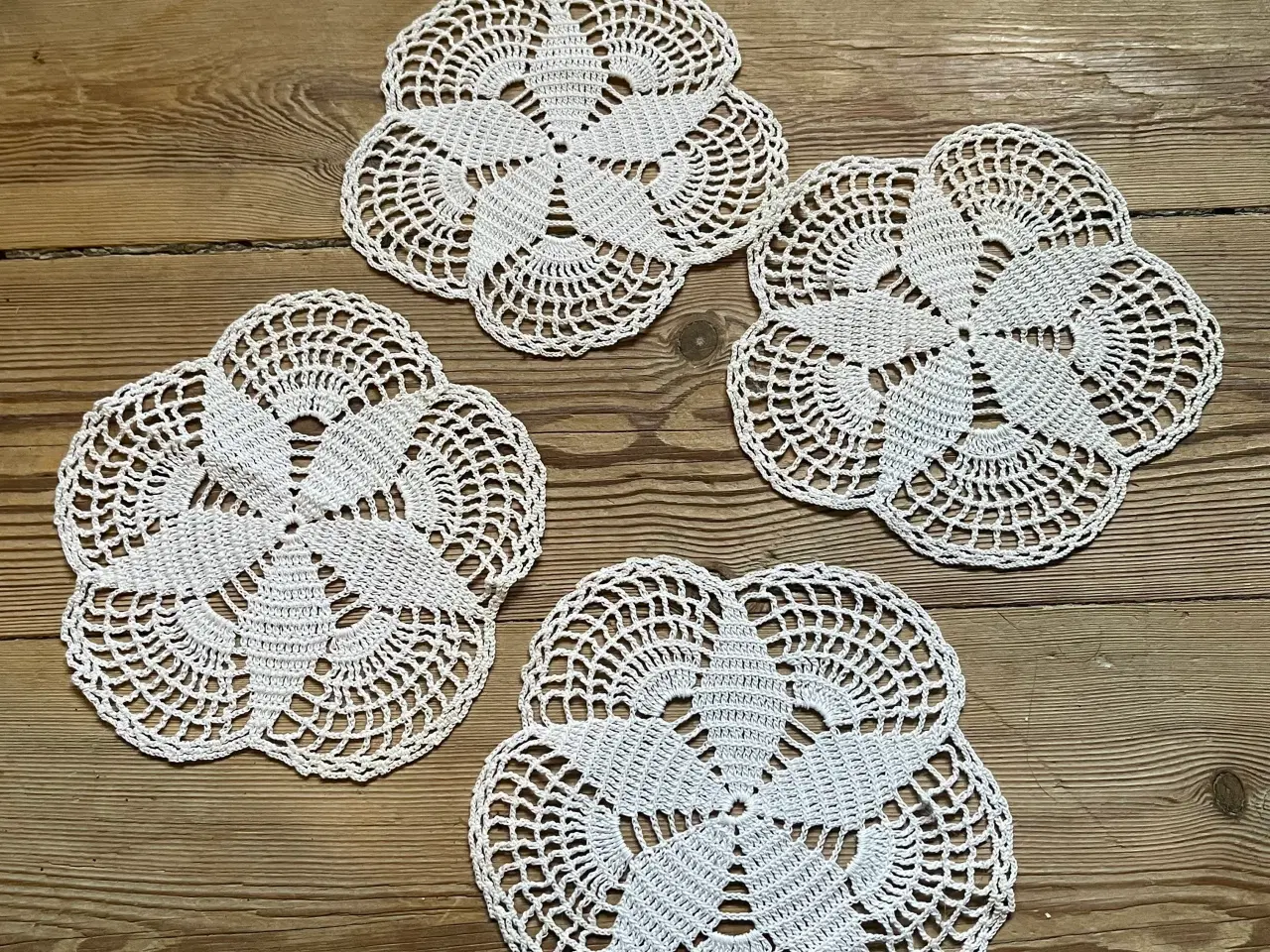Billede 1 - 4 ens flakoner