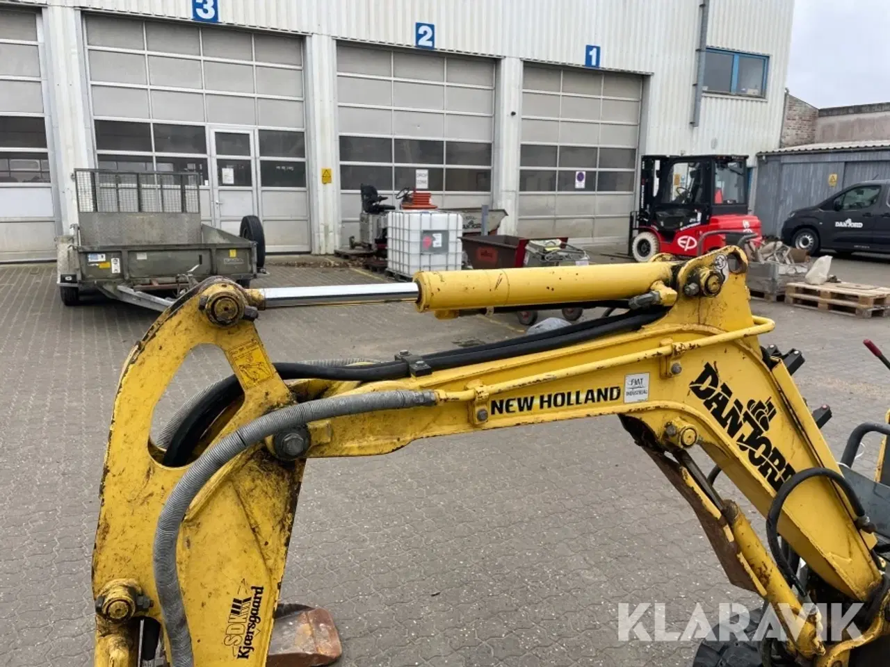 Billede 11 - Minigraver New Holland E10SR med skovle