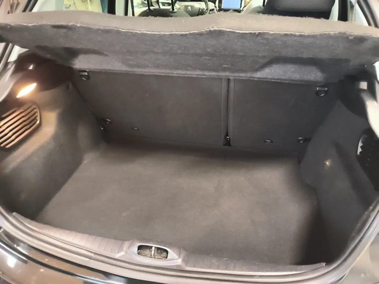 Billede 16 - Peugeot 208 1,6 BlueHDi 100 Allure Sky