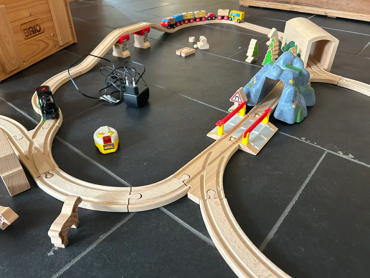 Billede 5 - BRIO togbane med masser af tog og tilbehør