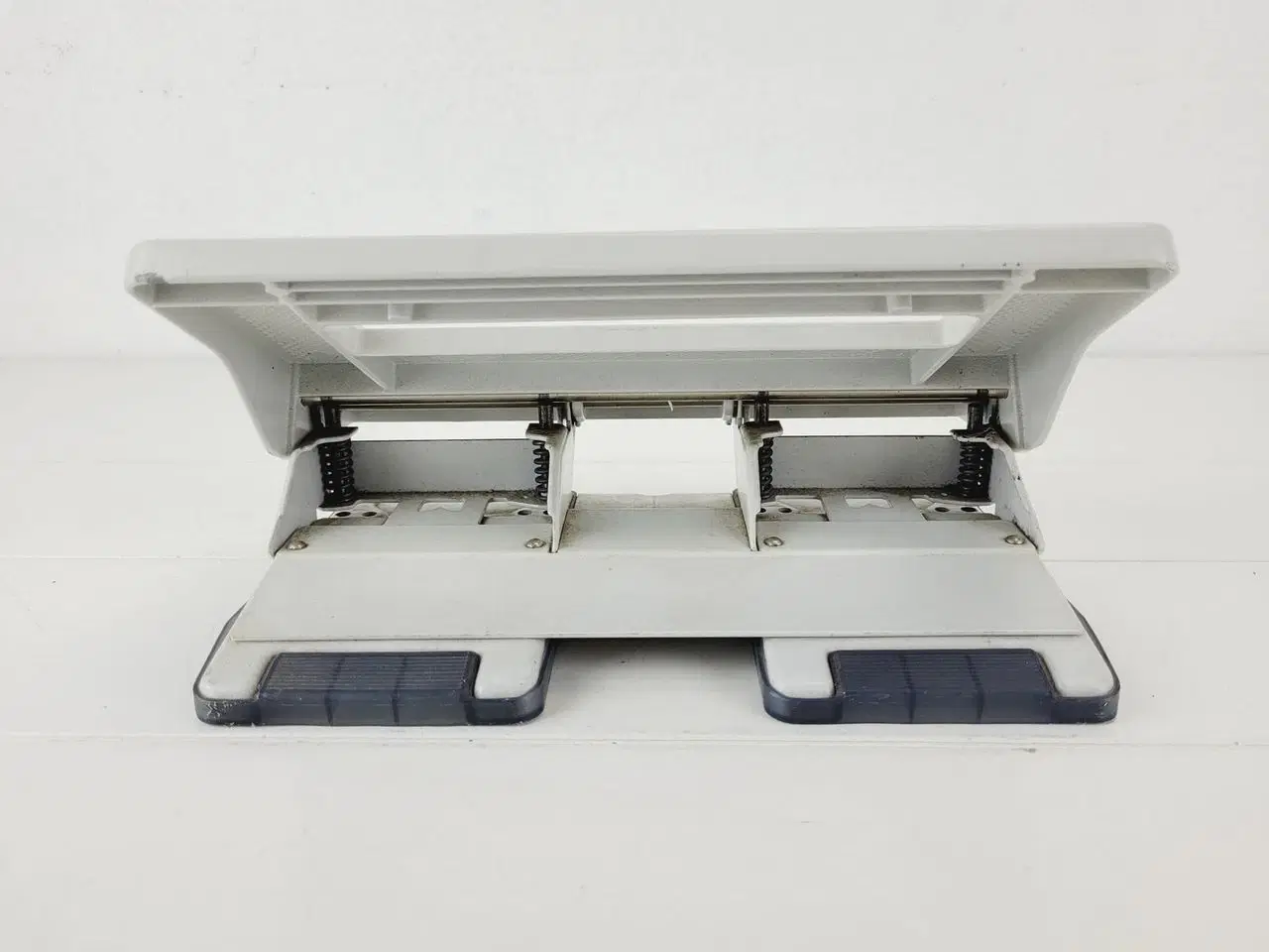 Billede 5 - Laitz 5132 er en 4-huls hullemaskine