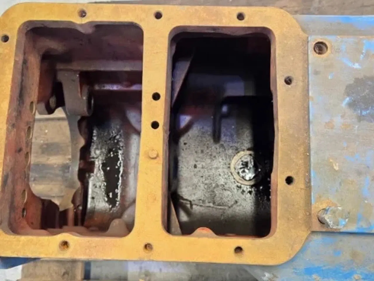 Billede 20 - Ford 8210 Gearkasse Hus E2NN7006EA