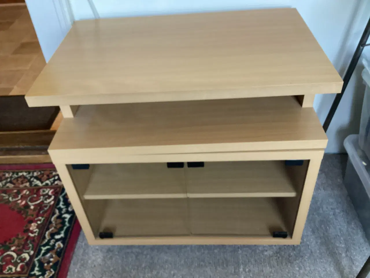 Billede 2 - TV-bord bøgefarvet 