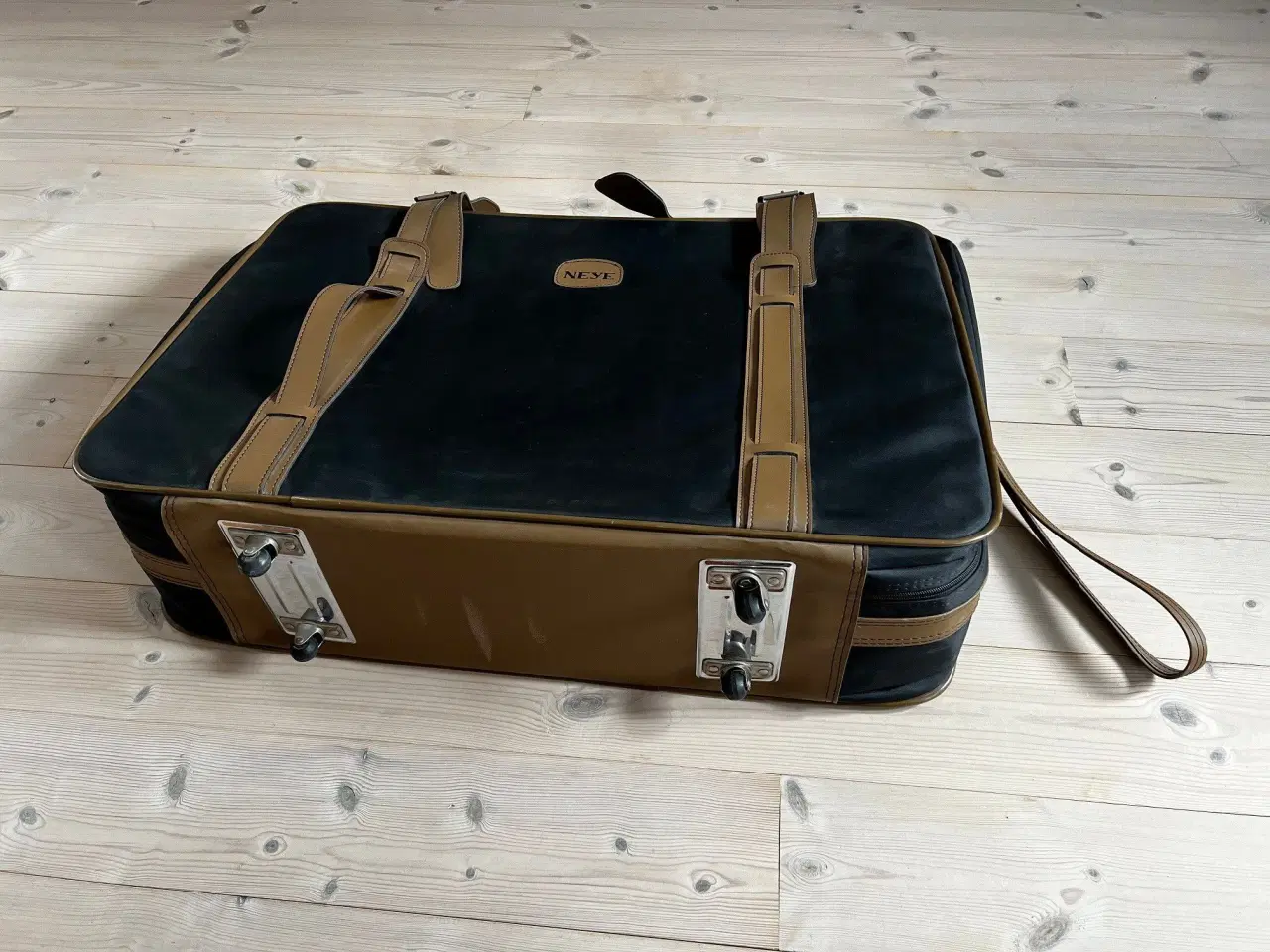 Billede 5 - Stor og let kuffert - aldrig brugt - sælges