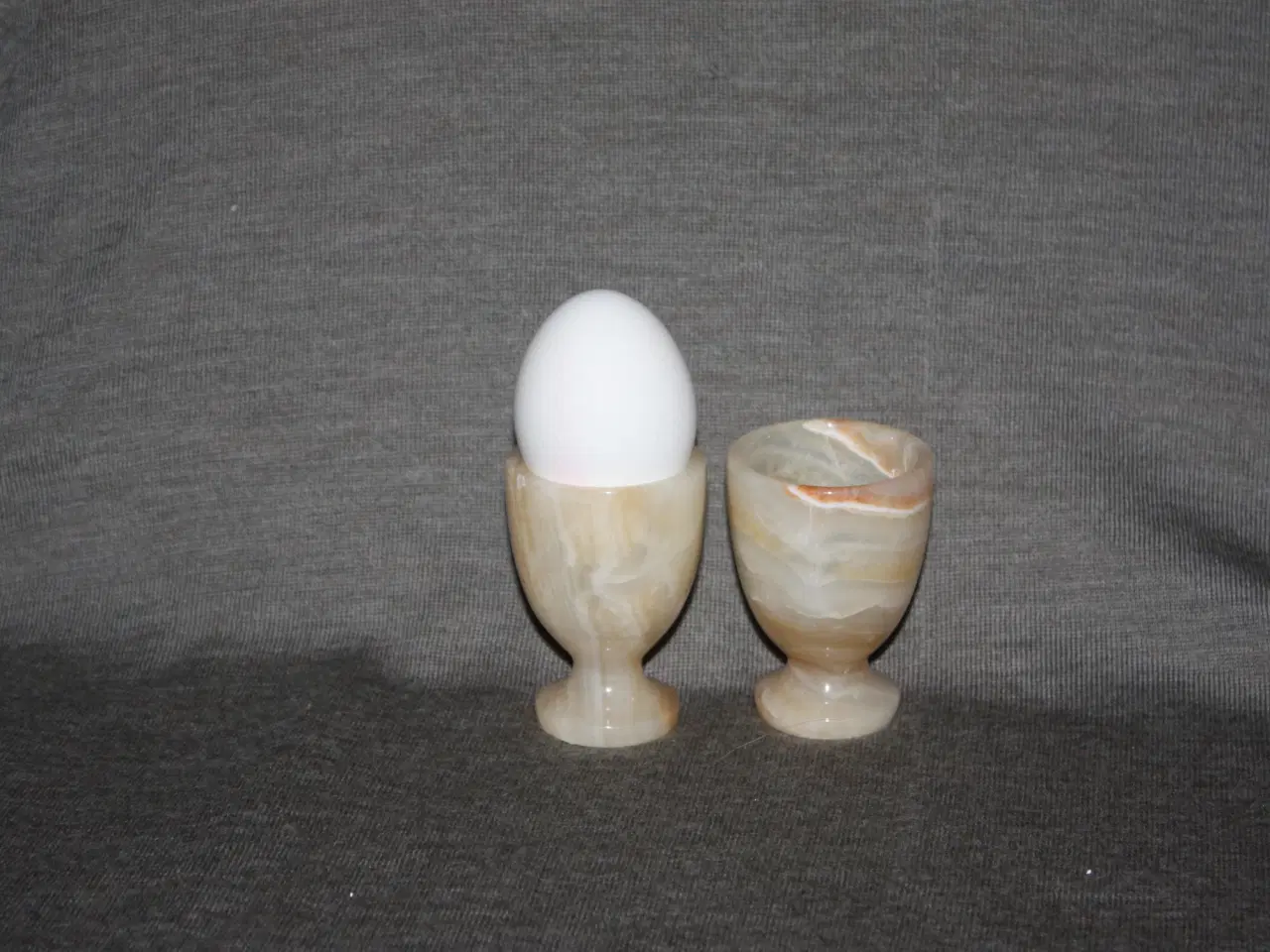 Billede 2 - Æggebæger i alabast