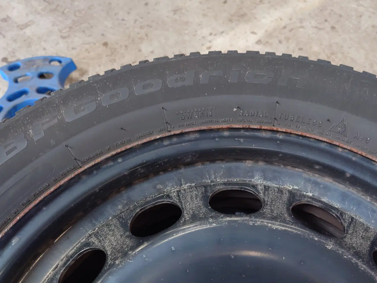 Billede 2 - Vinterdæk på stålfælge 