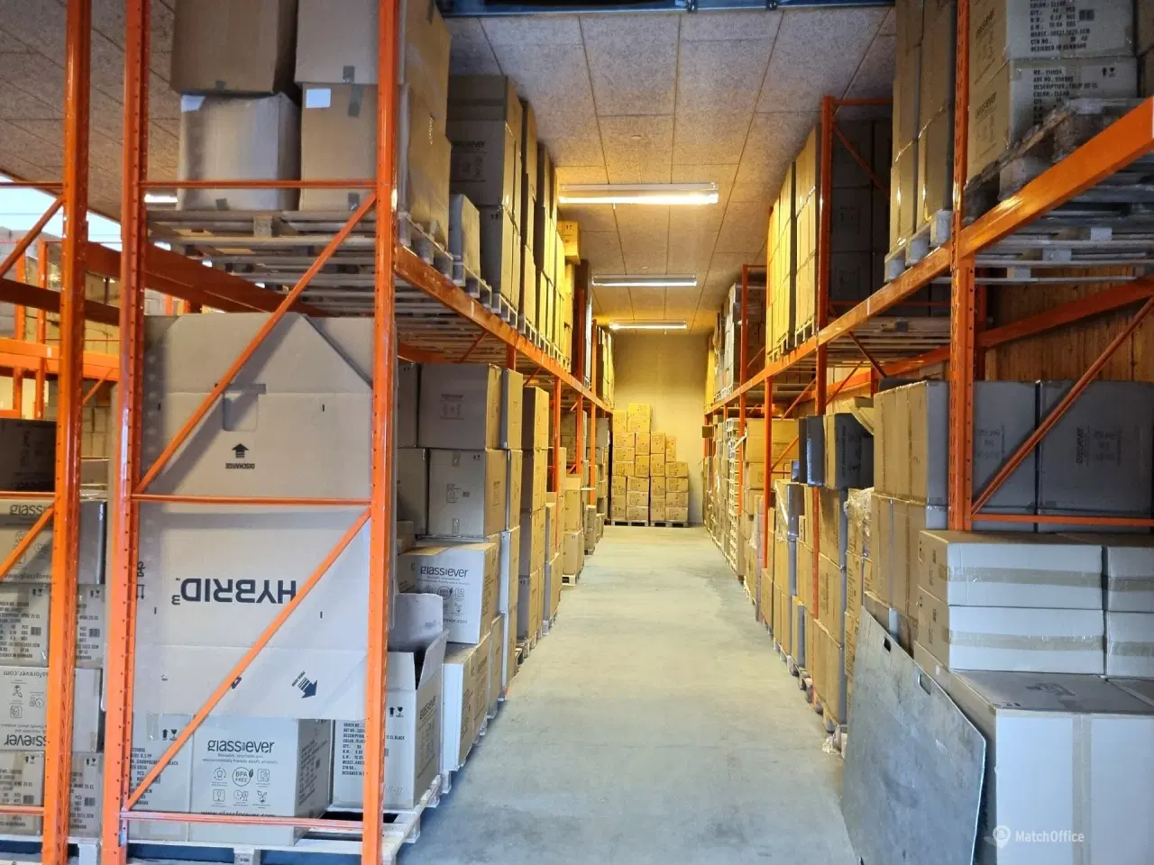 Billede 7 - Lager med pænt kontor