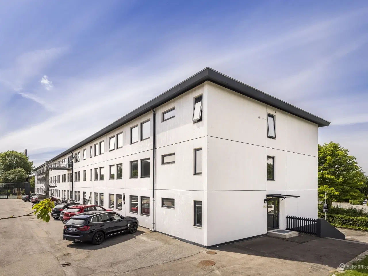 Billede 12 - Erhvervsejendom med gode optimeringsmuligheder og 80 p-pladser