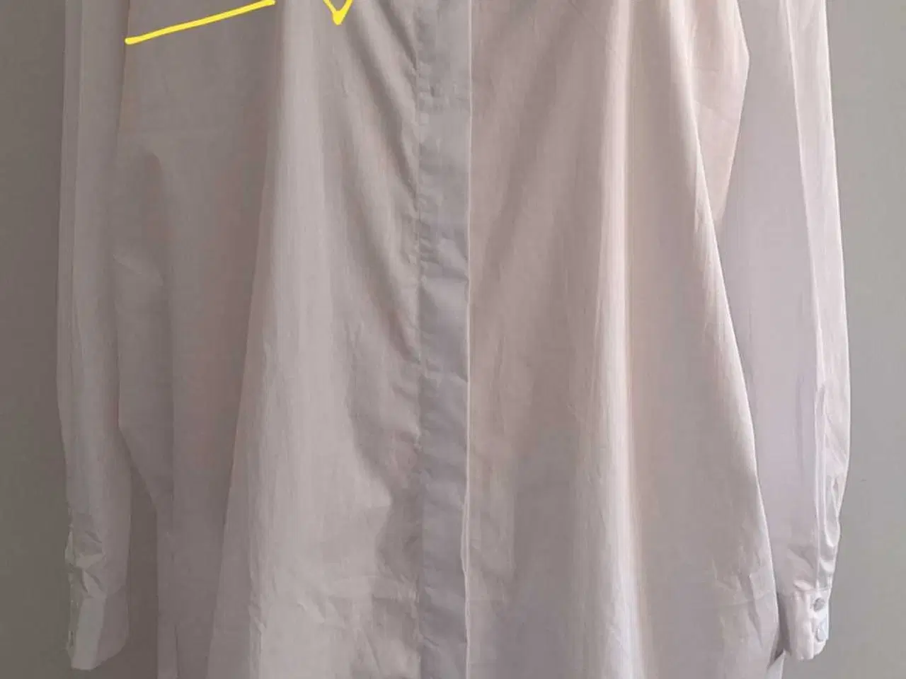 Billede 1 - Ny Liberté skjorte str. M (oversize)