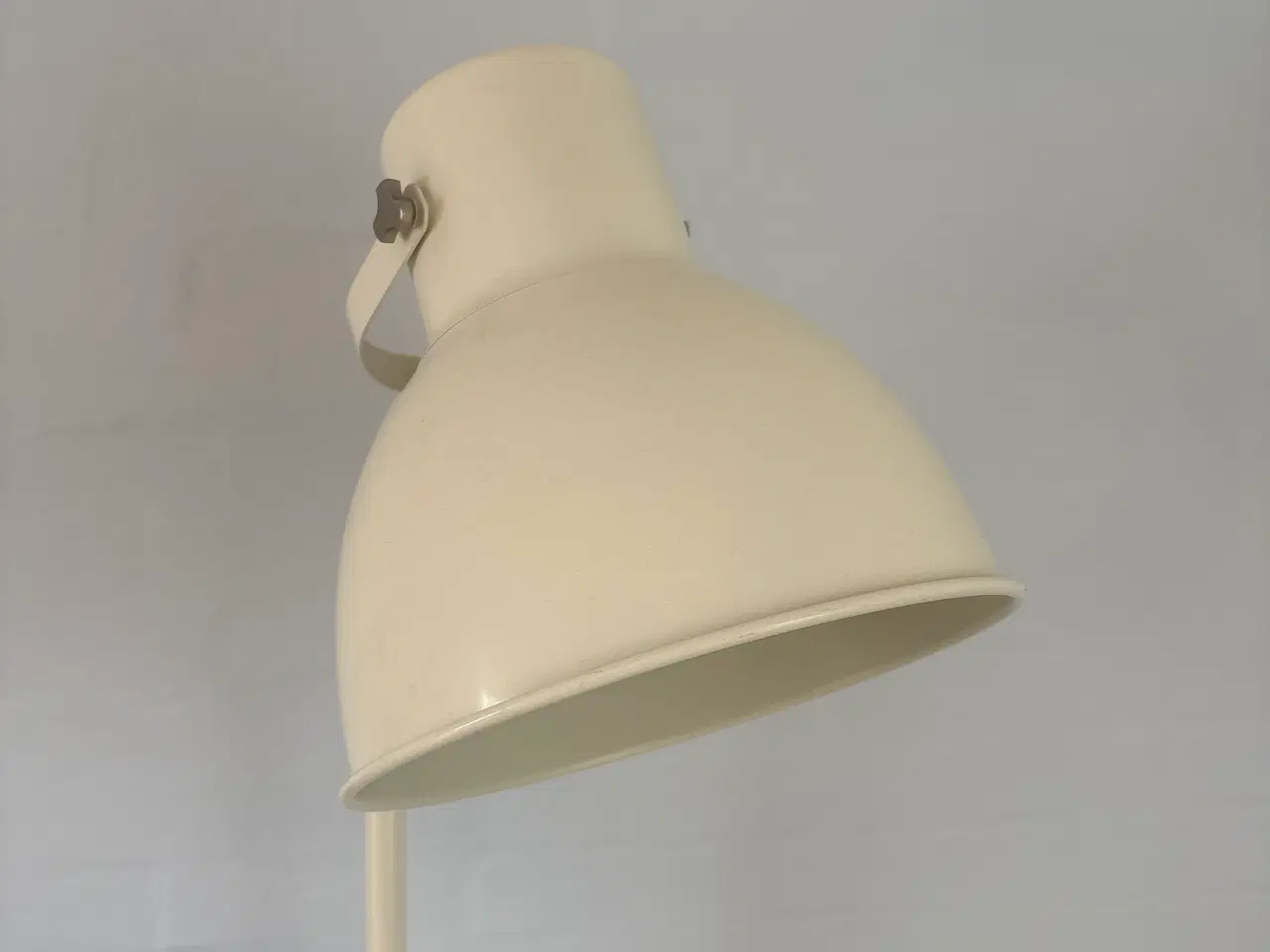 Billede 2 - Standerlampe hvid