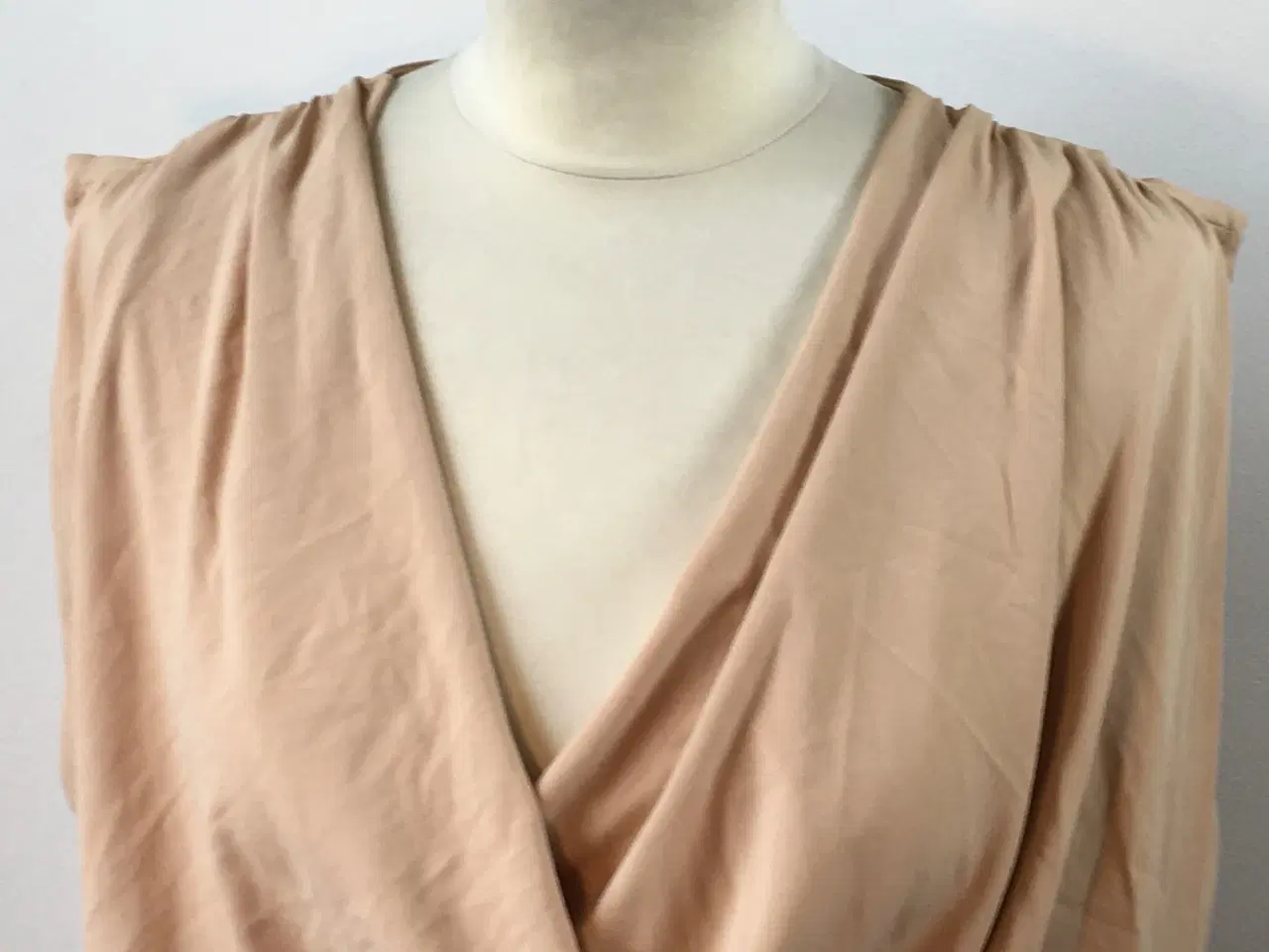 Billede 2 - Elise Gug, kjole, str 38