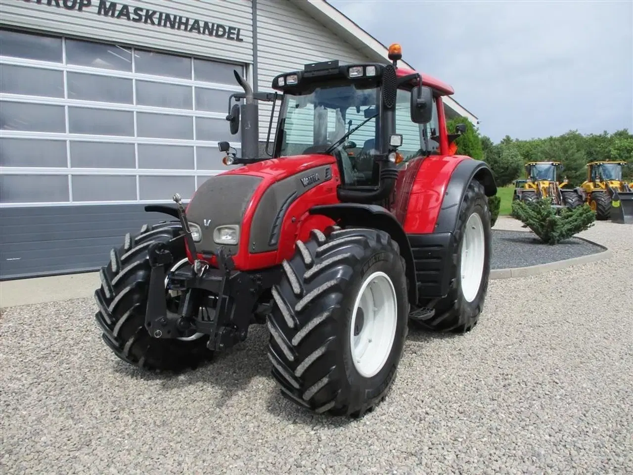 Billede 9 - Valtra N142 Med frontlift