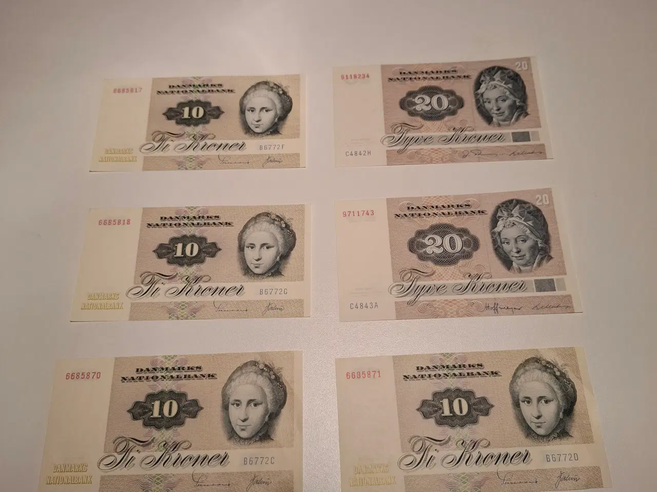 Billede 1 - Danske 10 og 20 krone sedler