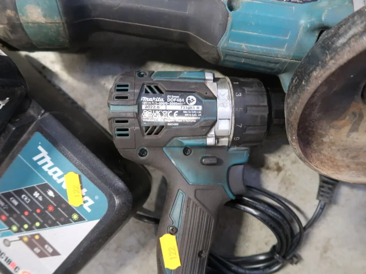 Billede 4 - 2 stk. akku håndværktøj MAKITA med 2 stk. batterier og lader samt vinkelsliber