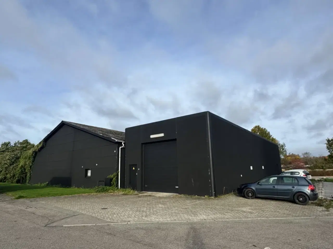 Billede 2 - Perfekt Erhvervslokale for Bilsyn. Værksted eller Bilvask