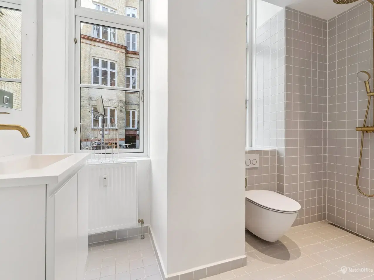 Billede 11 - Sjældent udbudt kontor/klinik/showroom lejemål midt i København