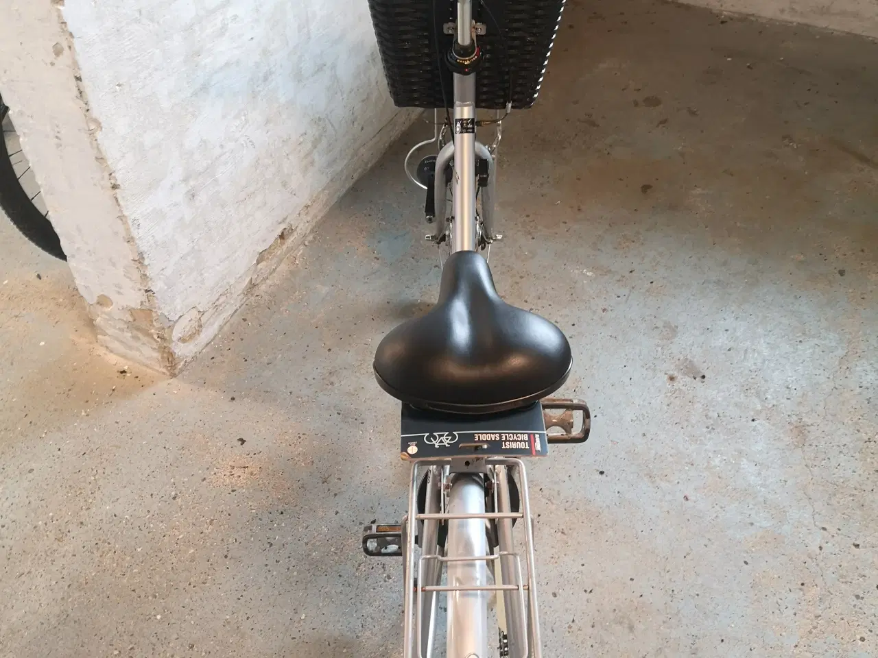 Billede 15 - Winther 28" 54 cm høje 7 gear ,ABUS-lås med én nøg
