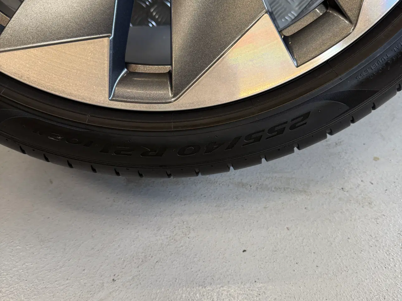 Billede 6 - Originale 21” Skoda enyaq fælge med sommerdæk