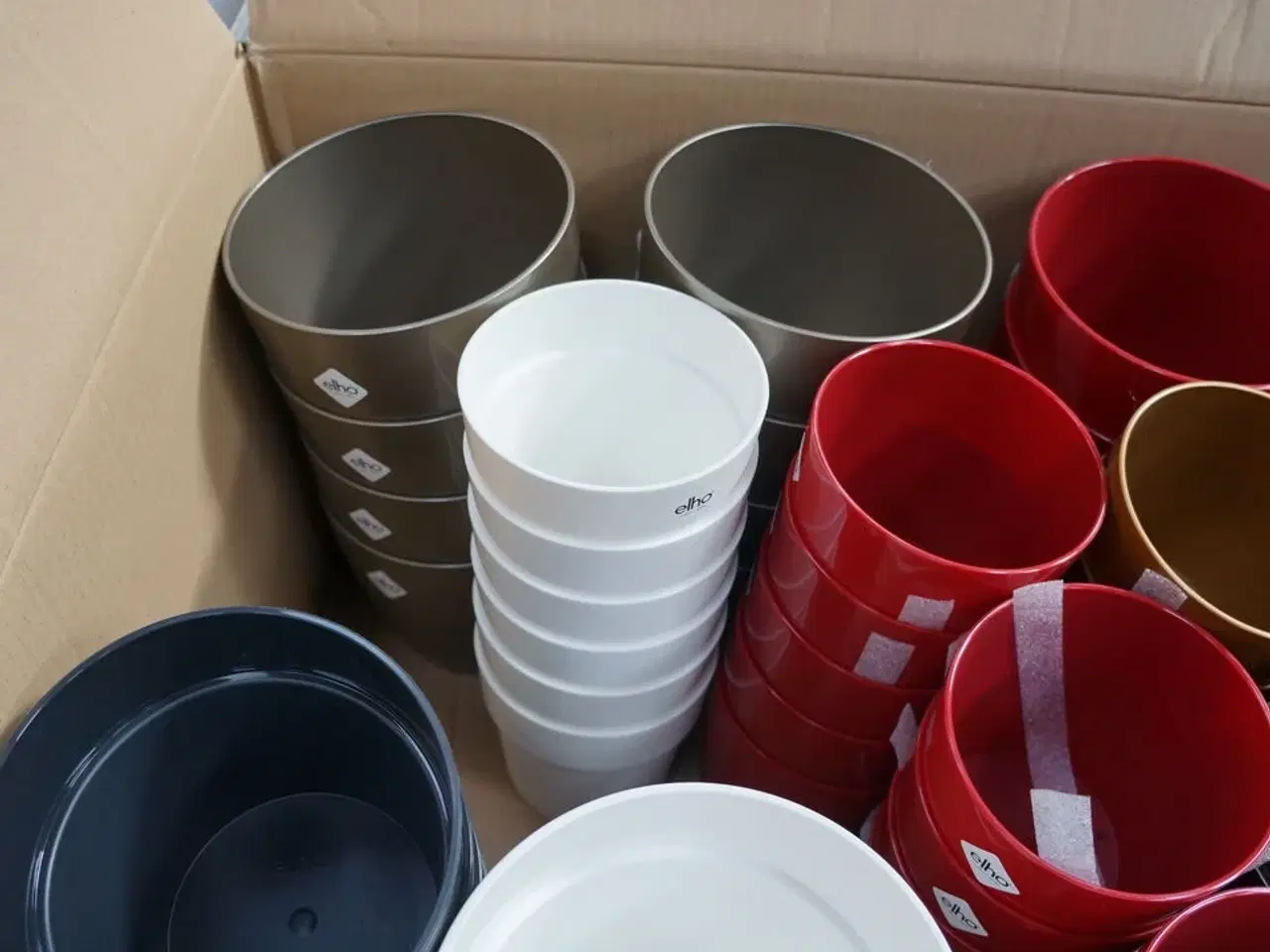 Billede 5 - Palle med diverse potter