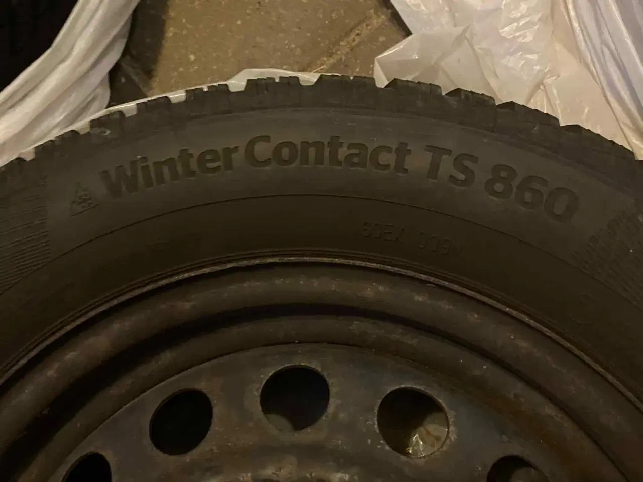 Billede 2 - Continental vinterdæk 175/65 R14 M+S+ snefnug