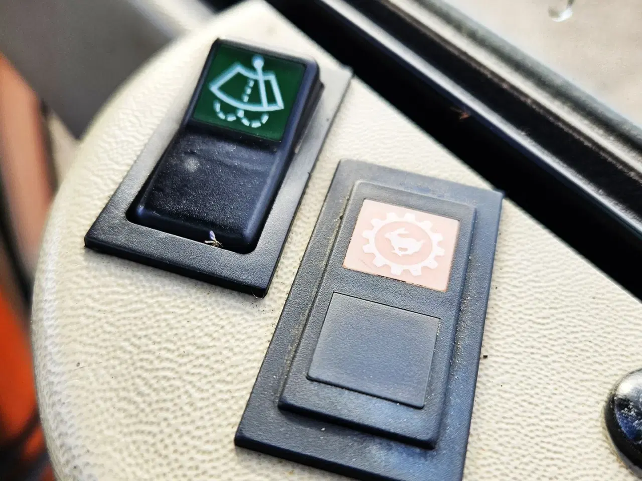 Billede 19 - Hitachi ZX27-3 / powertilt og skovlsæt / årgang 2010