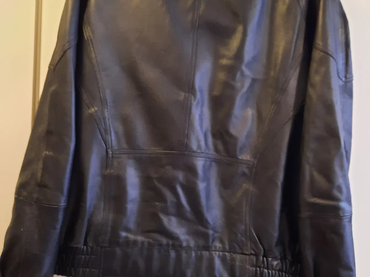 Billede 2 - Læderjakke