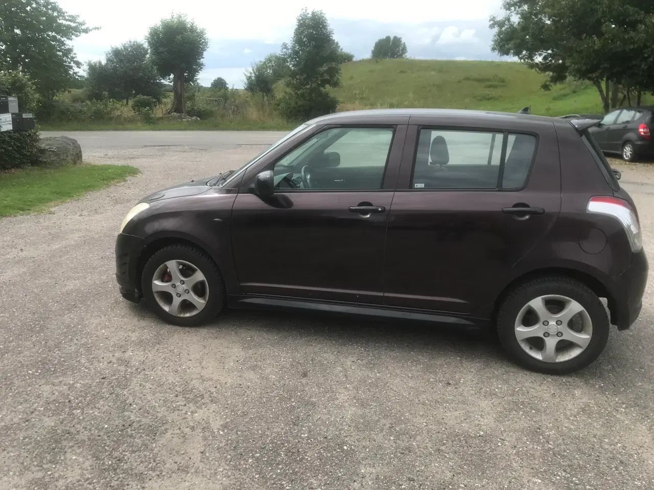 Billede 2 - Ny synet  Suzuki Swift  1,3  4x4 Benzin    Km kun 