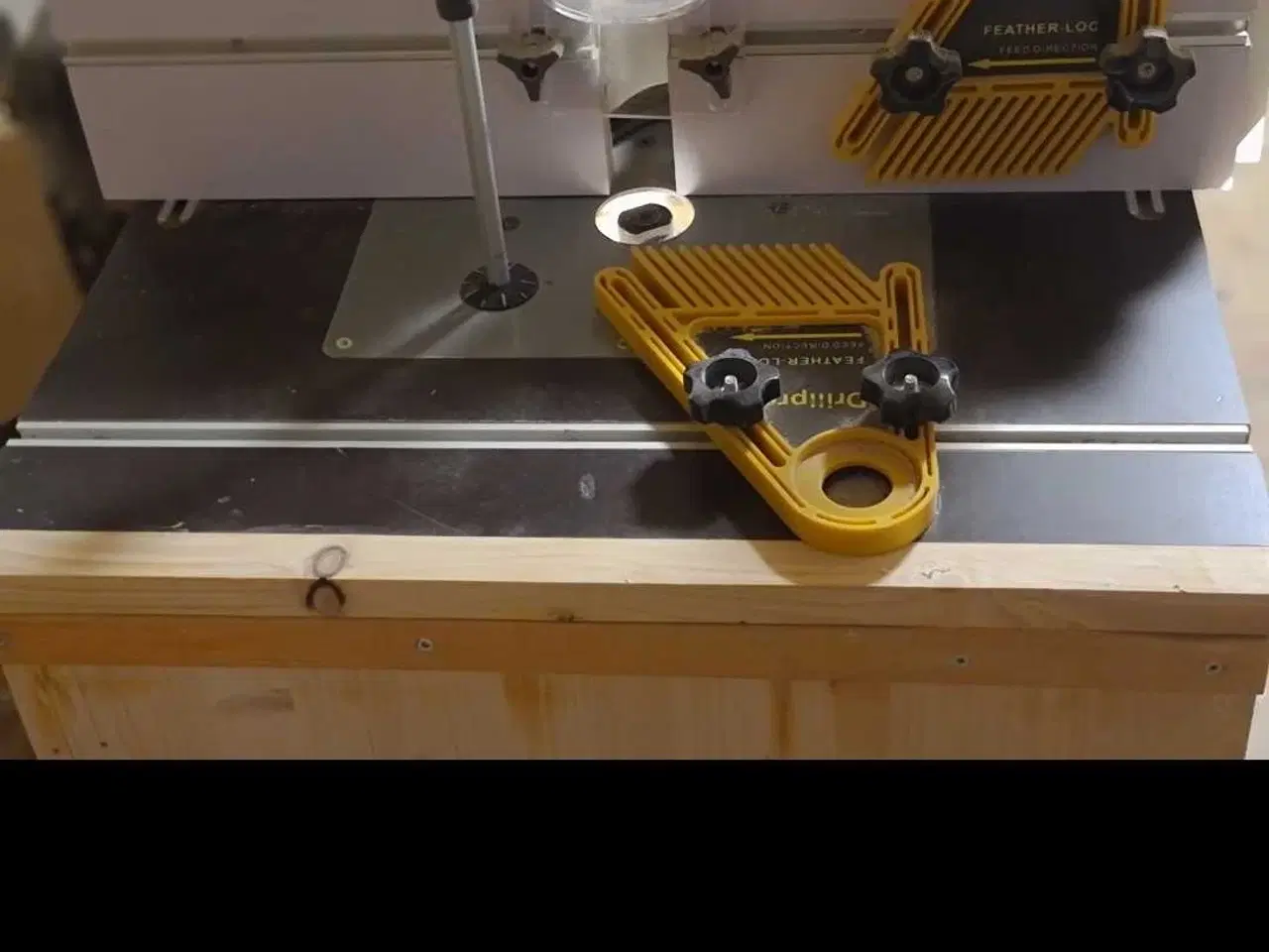 Billede 1 - CMT 2400W overfræser med fræserbord