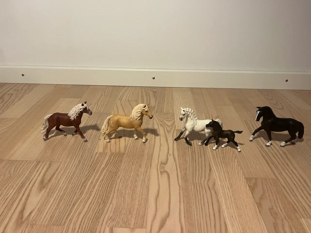 Billede 3 - Schleich hestestald 