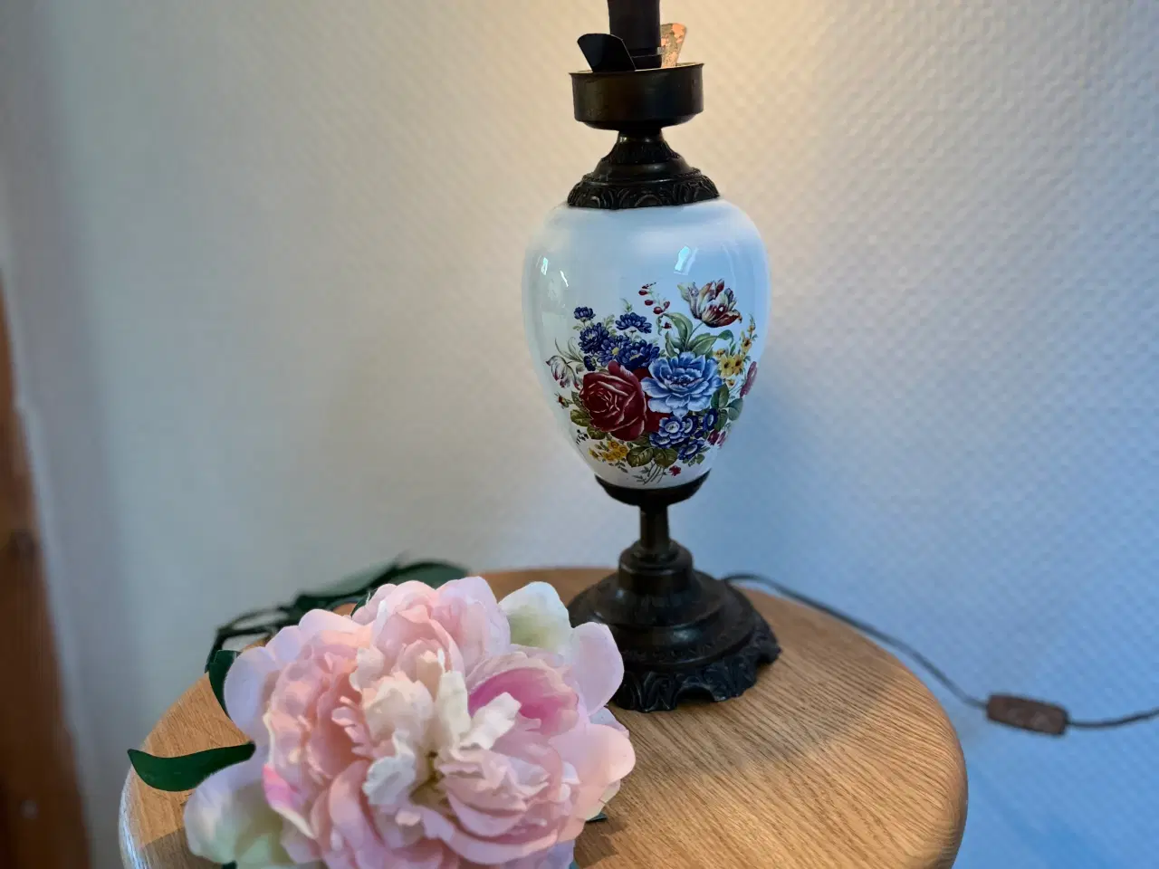 Billede 3 - Flot gammel porcelæns bordlampe 