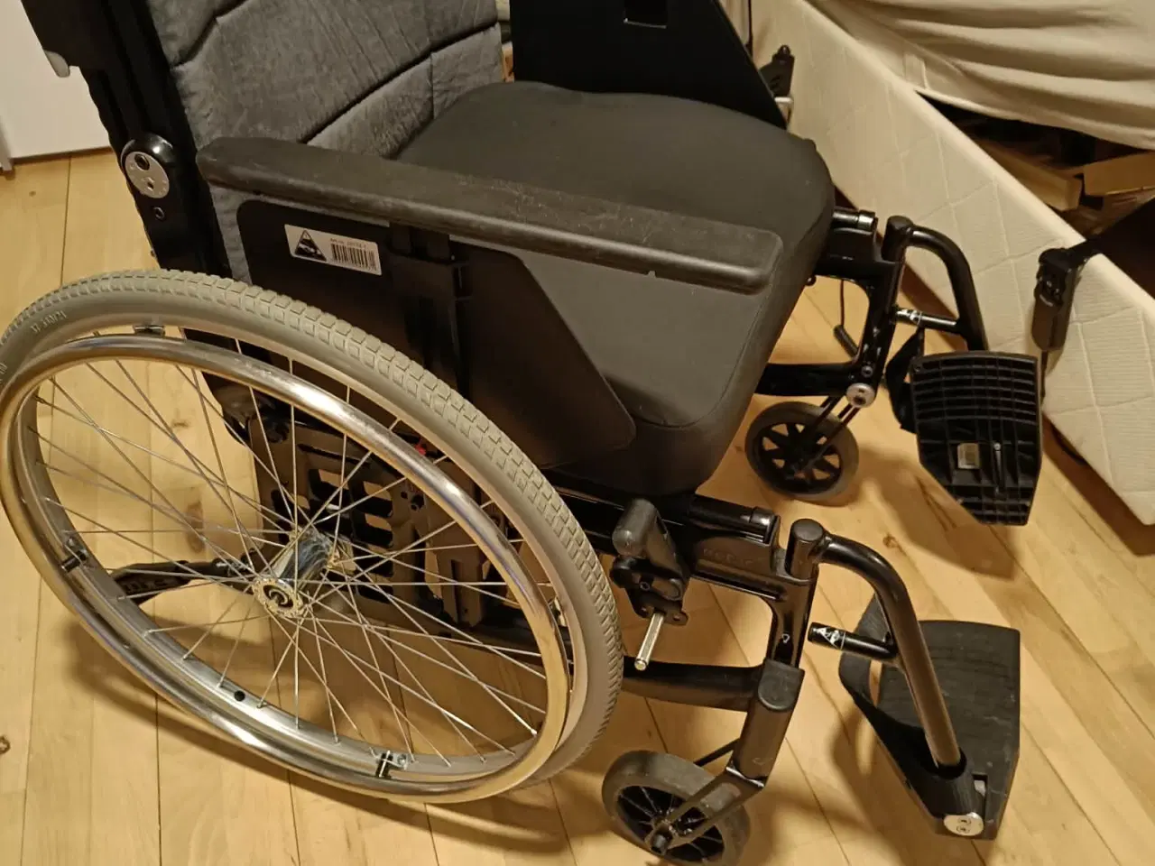 Billede 1 - Kørestol