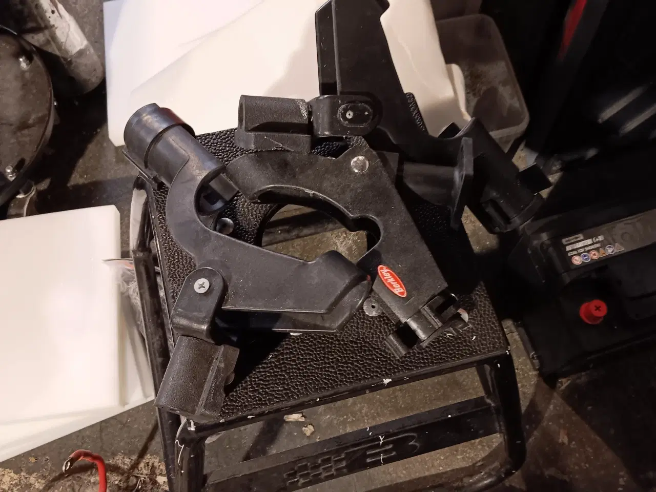 Billede 3 - 2 stk Downrigger og 4 stk stangholdere