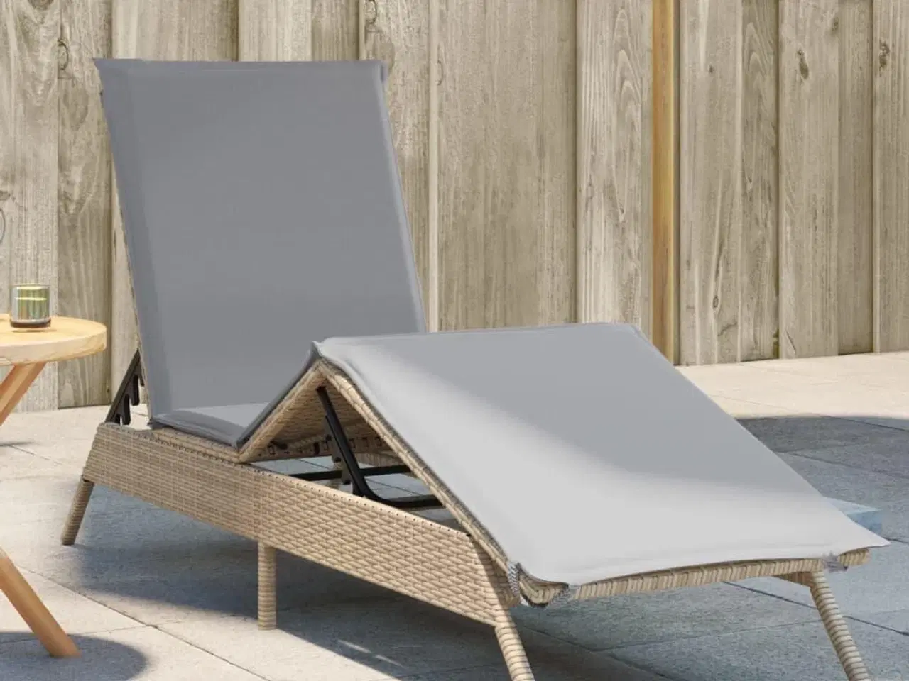 Billede 1 - Liggestol med hynde polyrattan beige