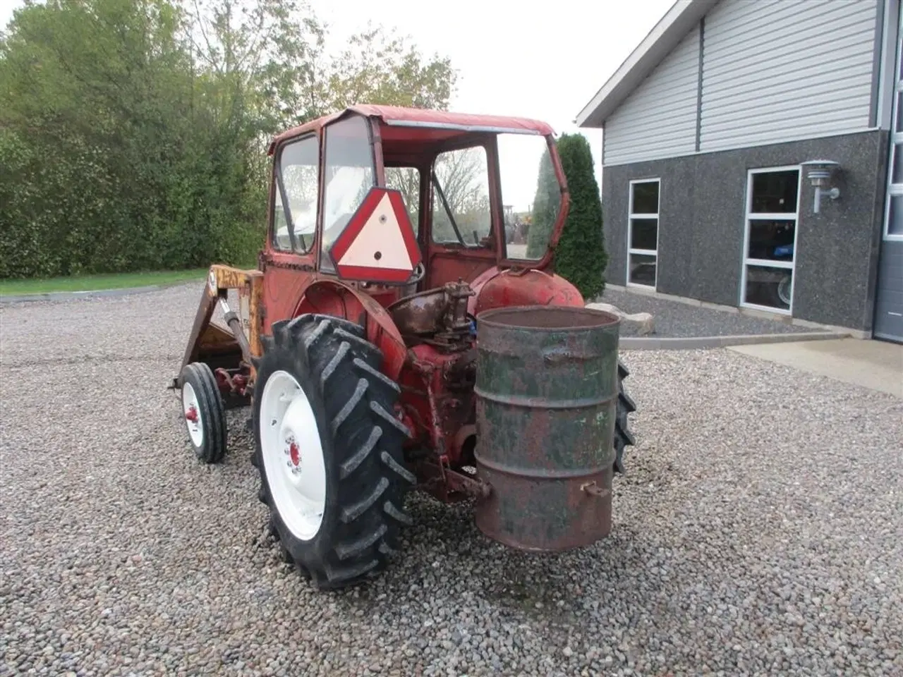 Billede 10 - IH 276 Med frontlæsser