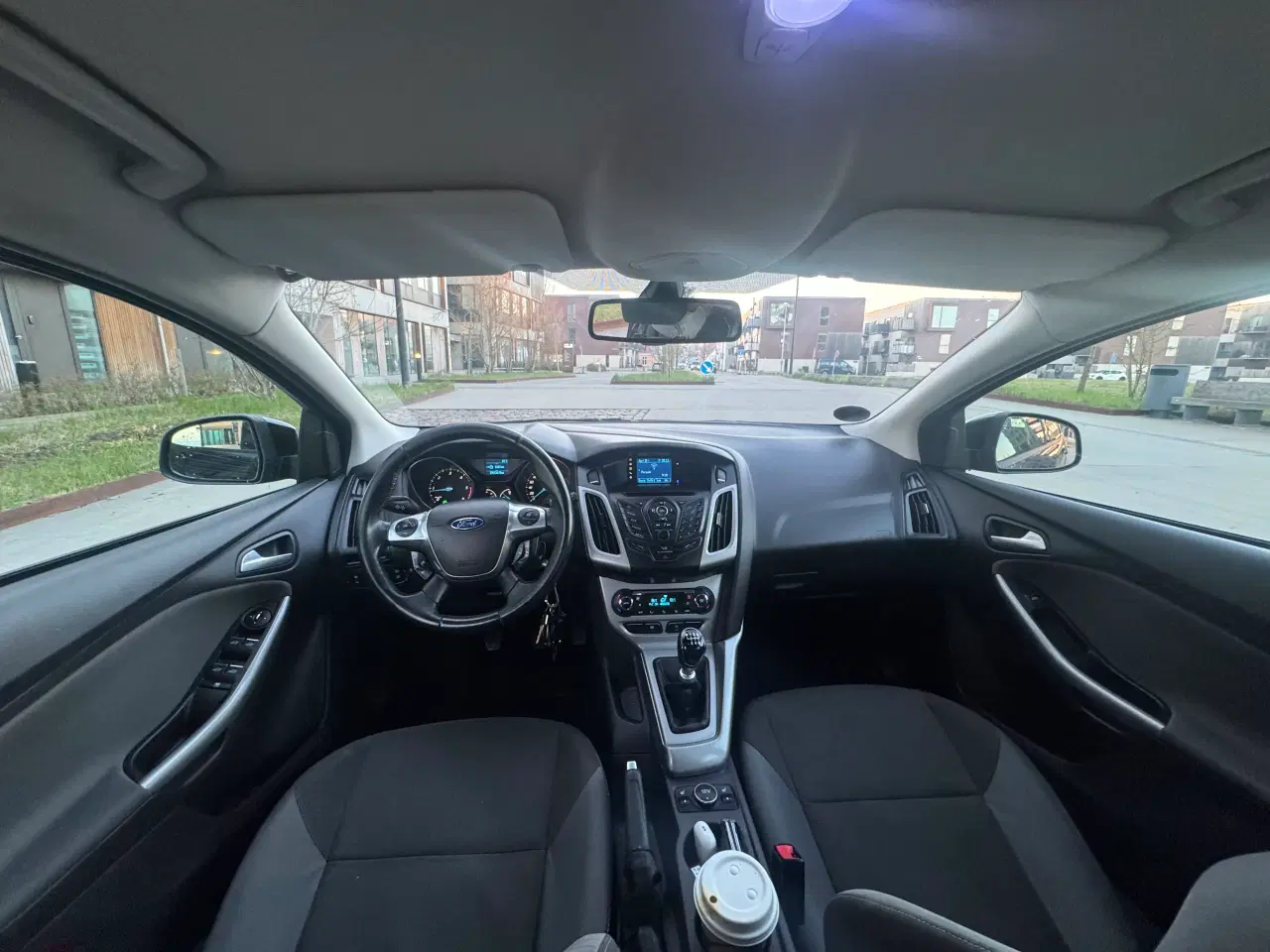 Billede 8 - Flot velholdt nysynet Ford focus 1.6tdci