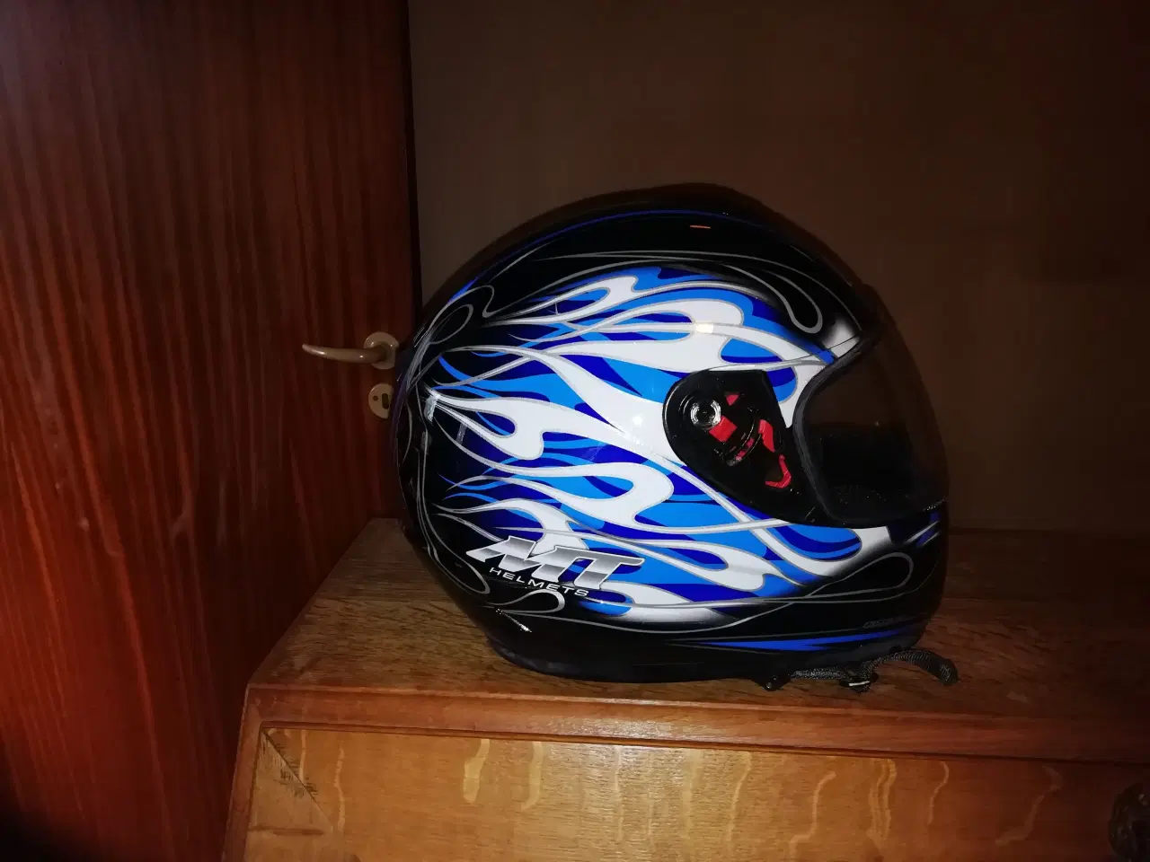 Billede 5 - Helmet Thunder hjelm. Har aldrig blevet brugt,