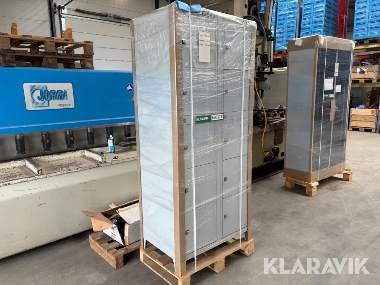 Billede 3 - Værkstedsskabe