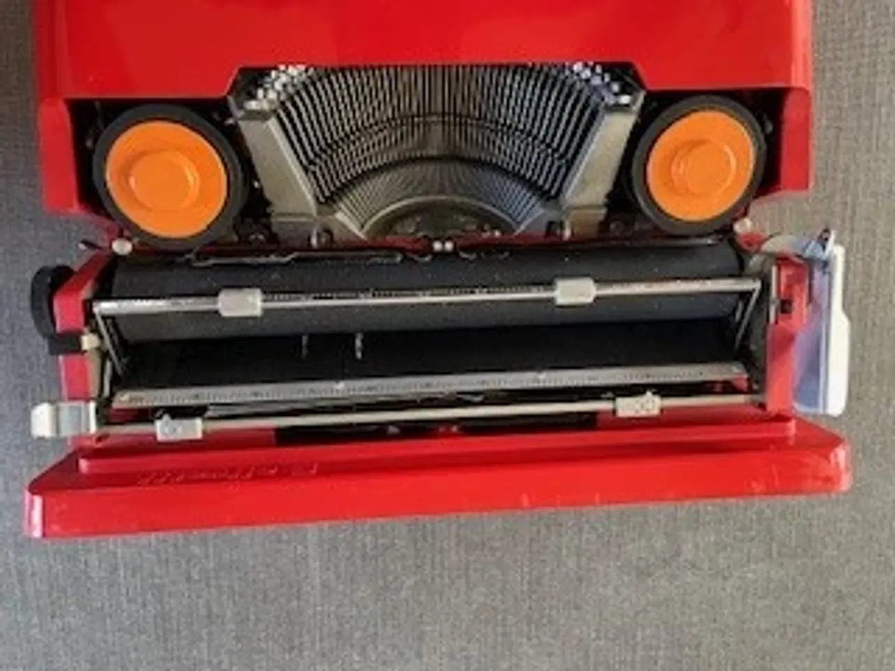 Billede 4 - Rejseskrivemaskine - Olivetti Valentine