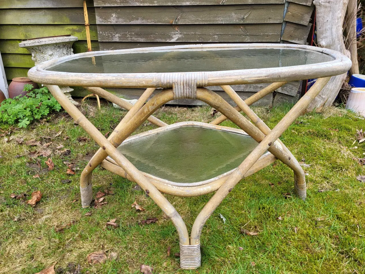 Billede 2 - Unikt stort bambusbord med to glasplader