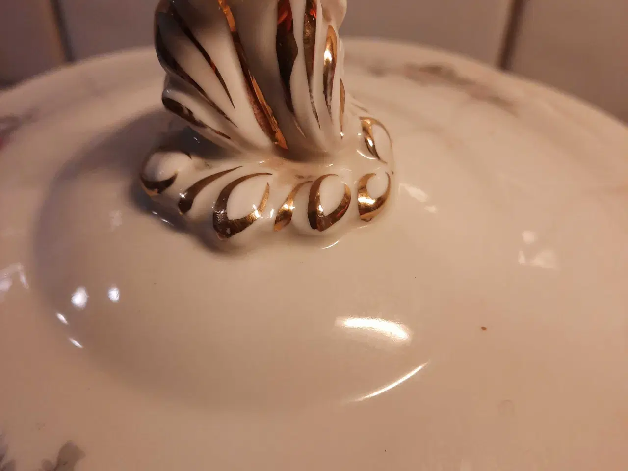 Billede 2 - Hjem og stil :Antik terrin