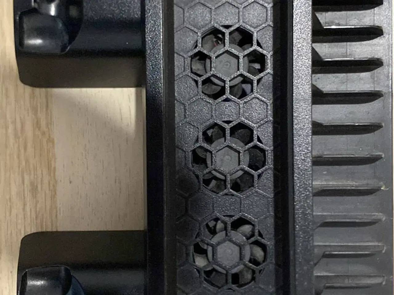 Billede 5 - Ps4+Fc25+Hdmi+Cooling station+2 controlers