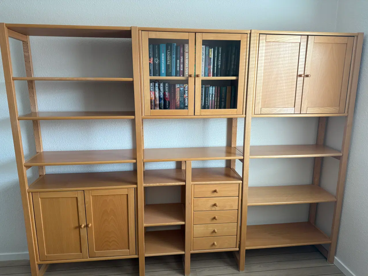 Billede 1 - Stigereol i lakeret bøg