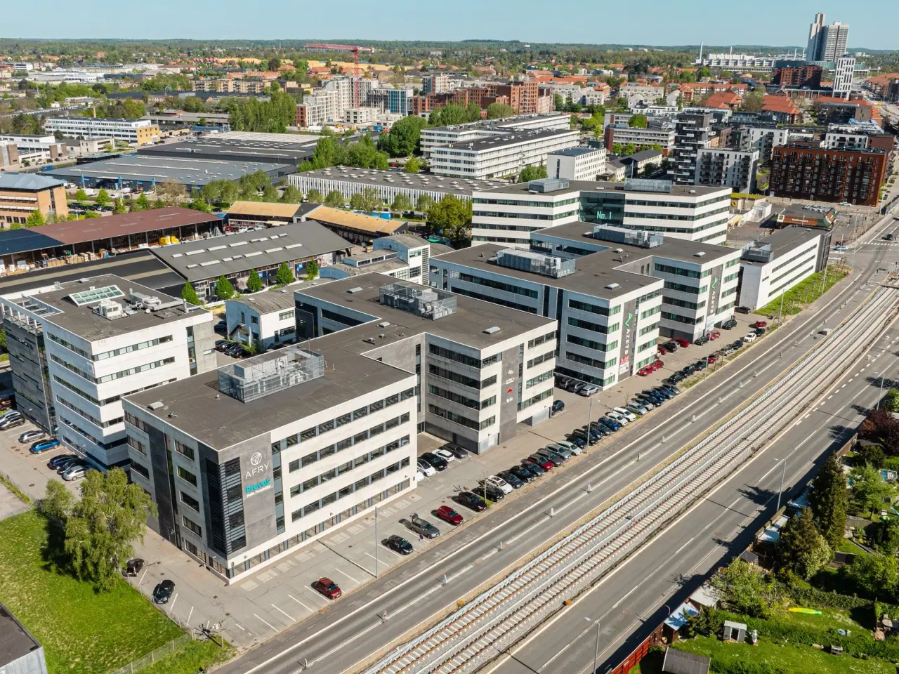 Billede 1 - Fantastik kontorlejemål med god beliggenhed i et eftertragtet erhvervsområde