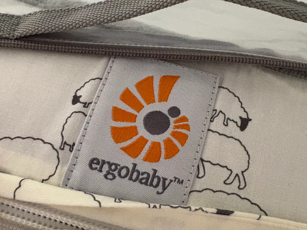 Billede 2 - Ammepude fra ergobaby (aldrig brugt) 