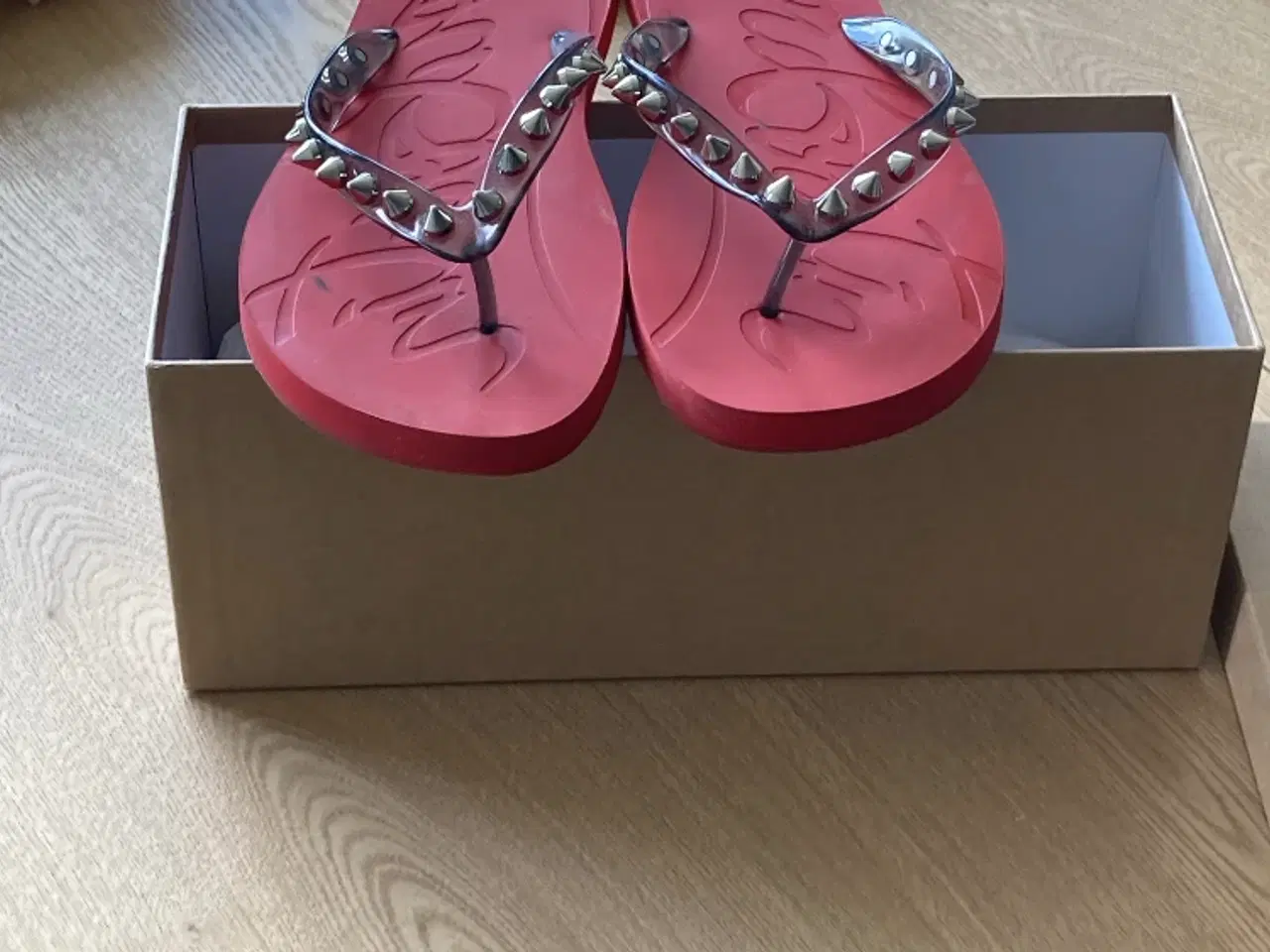 Billede 3 - Hurtigt tilbud Christian louboutin sandaler st 40