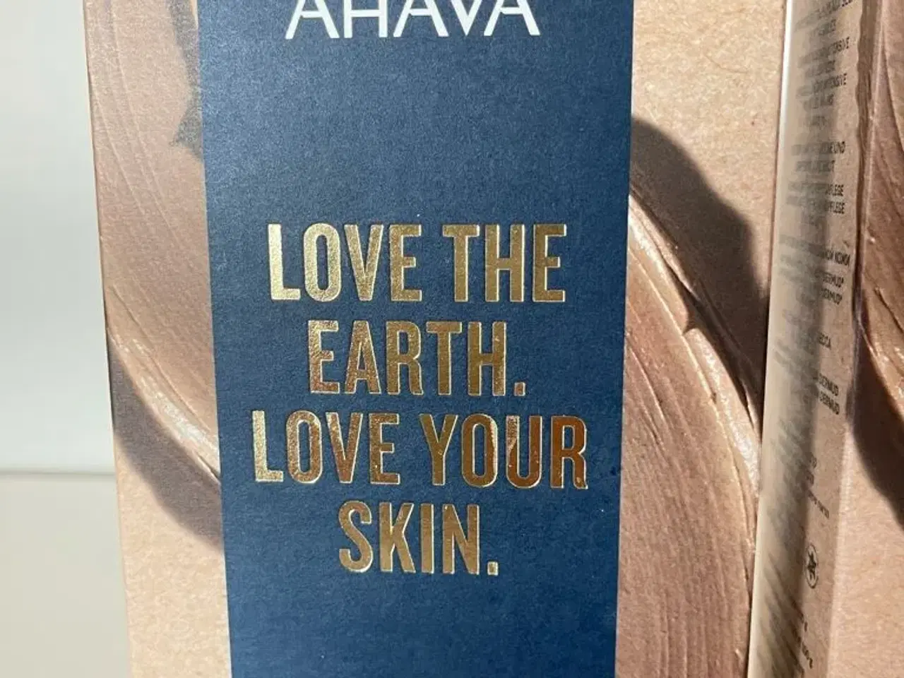 Billede 3 - AHAVA Love the Earth Love your Skin Pure Mud care
