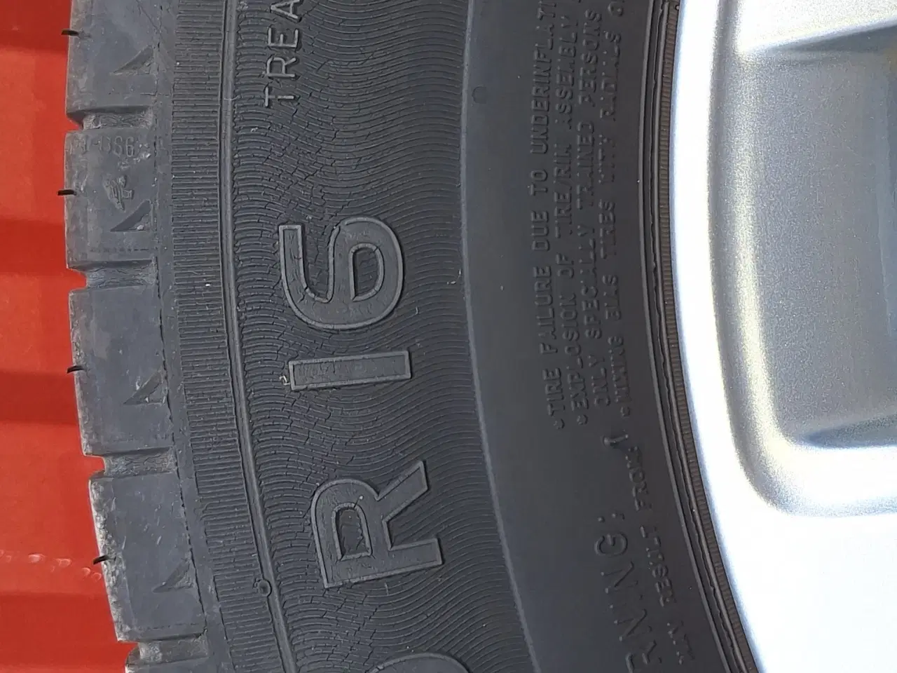 Billede 2 - Alufælge med Michelin sommerdæk.